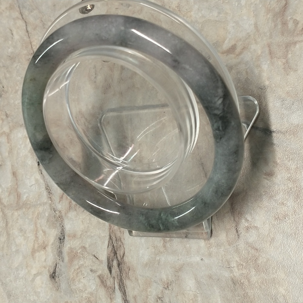 Water Jadeite bangle - Picture 6 of 6